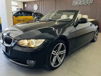 Usata BMW 320 Efficient Dynamics 176 CV (129 kW) 2010 Nero Cabrio
