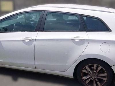 Usata Hyundai i30 Comfort 100 CV (73 kW) 2014 Bianco Berlina