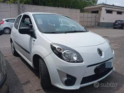 Usata Renault Twingo Dynamique 75 CV (55 kW) 2010 Bianco Utilitaria