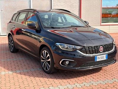 Usata Fiat Tipo Lounge 120 CV (88 kW) 2018 Nero Berlina