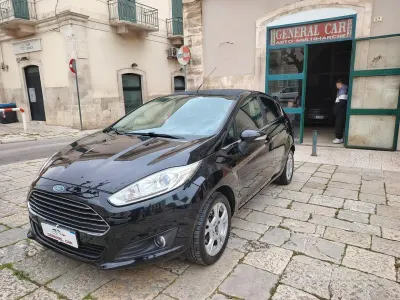 Second-hand Ford Fiesta Titanium 75 CP (55 kW) 2016 Negru Hatchback