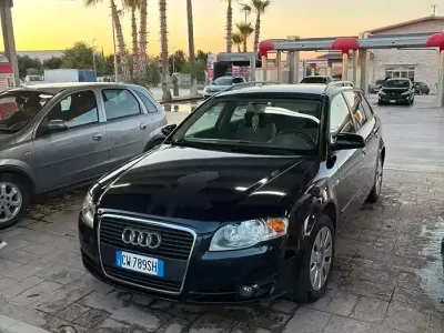 Usata Audi A4 116 CV (85 kW) 2005 Bluazzurro Station wagon