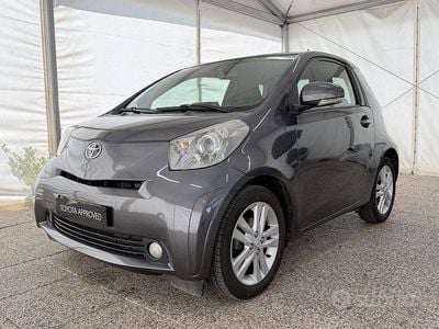 Begagnad Toyota iQ Executive 74 HK (54 kW) 2010 Halvkombi