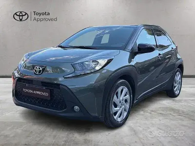 Usata Toyota Aygo X Trend 72 CV (52 kW) 2022 Verde SUV