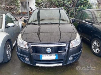 Usata Fiat Sedici Dynamic 119 CV (87 kW) 2008 Nero SUV