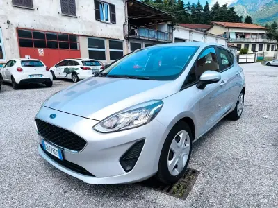 Begagnad Ford Fiesta Titanium 86 HK (63 kW) 2018 Grå Halvkombi