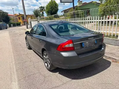 Usata Volvo S80 Momentum 185 CV (136 kW) 2008 Grigio Berlina
