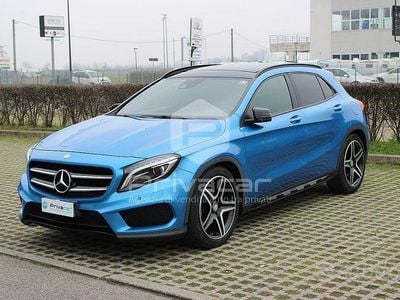 Usata Mercedes GLA200 Premium 136 CV (100 kW) 2016 Blu SUV