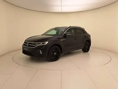 Usata VW T-Roc R-line 150 CV (110 kW) 2022 Deep black perlato SUV