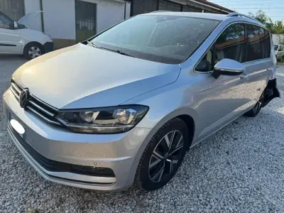 Usata VW Touran Executive 150 CV (110 kW) 2023 Nero Monovolume