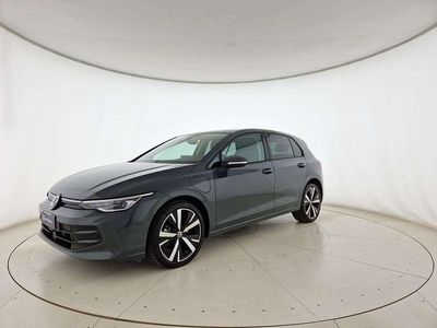 Usata VW Golf VIII Edition 204 CV (150 kW) 2025 Dolphin grey metallizzato Berlina