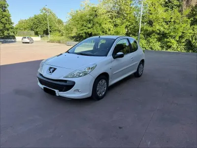 Käytetty Peugeot 206 60 HP (44 kW) 2009 Sedan