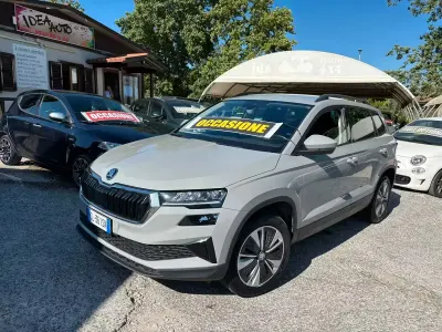 Usata Skoda Karoq Executive 116 CV (85 kW) 2022 Grigio SUV
