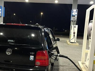 Usado VW Lupo 77 CV (56 kW) 2003 Negro Utilitario