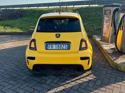 Usata Abarth 595 145 CV (106 kW) 2018 Giallo Utilitaria