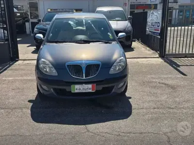 Usata Lancia Ypsilon 80 CV (58 kW) 2004 Blu Utilitaria