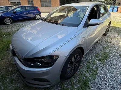 Usata VW Polo Comfortline 95 CV (69 kW) 2020 Argento Utilitaria
