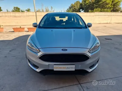 Usata Ford Focus 95 CV (69 kW) 2017 Grigio Berlina
