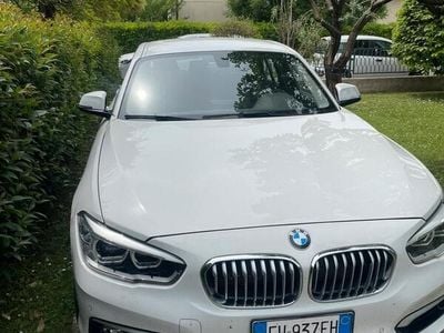 Usata BMW 118 Sport Line 150 CV (110 kW) 2019 Bianco Utilitaria