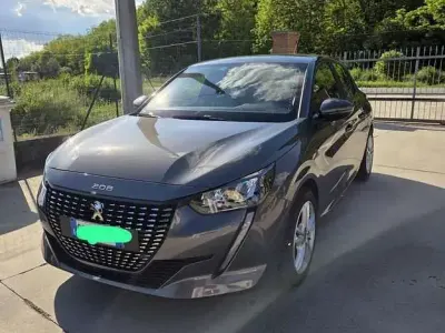 Usata Peugeot 208 Active 101 CV (74 kW) 2020 Grigio Utilitaria