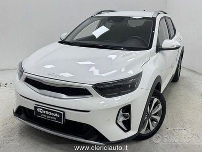 Second-hand Kia Stonic Style 79 CP (58 kW) 2025 Alb SUV