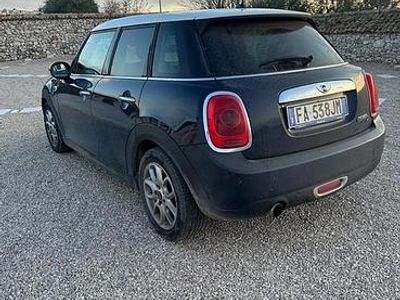 Usata Mini Cooper D 2015 Blu Utilitaria
