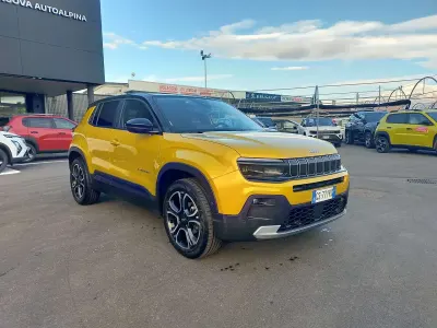 Usata Jeep Avenger Summit 101 CV (74 kW) 2024 Giallo SUV