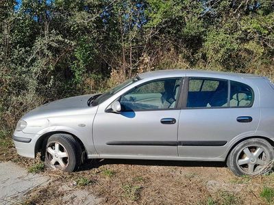 Usata Nissan Almera S 90 CV (66 kW) 2000 Grigio Utilitaria