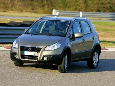 Gebraucht Fiat Sedici Dynamic 107 PS (78 kW) 2009 Grau SUV