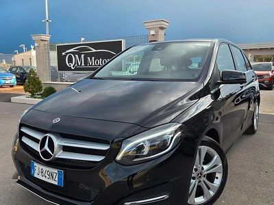 Usata Mercedes B180 Premium 109 CV (80 kW) 2017 Nero Monovolume