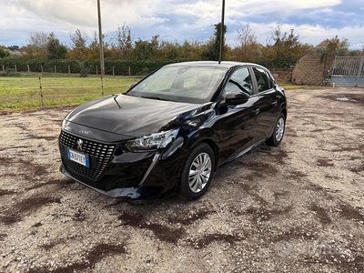 Usata Peugeot 208 75 CV (55 kW) 2023 Nero Utilitaria