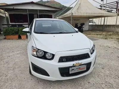 Usata Chevrolet Aveo LT 83 CV (61 kW) 2013 Bianco Berlina