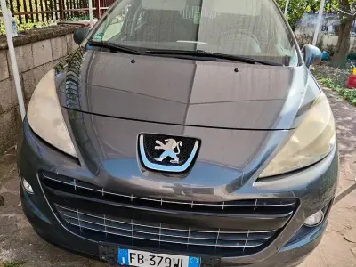 Usata Peugeot 207 92 CV (67 kW) 2012 Grigio Station wagon