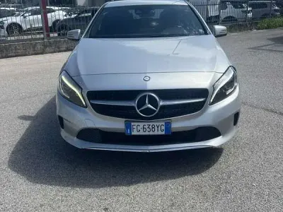 Usata Mercedes A180 109 CV (80 kW) 2017 Utilitaria