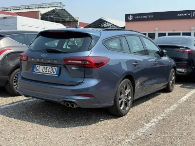 Usata Ford Focus ST-Line X 125 CV (91 kW) 2022 Grigio scuro Station wagon