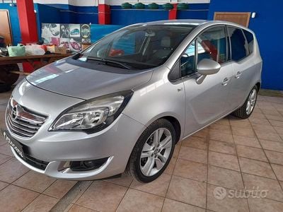 Usata Opel Meriva Cosmo 100 CV (73 kW) 2015 Grigio Monovolume