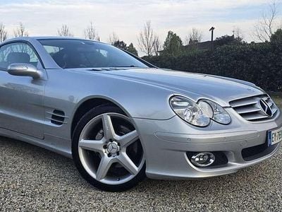 Usata Mercedes SL350 272 CV (200 kW) 2006 Argento Cabrio