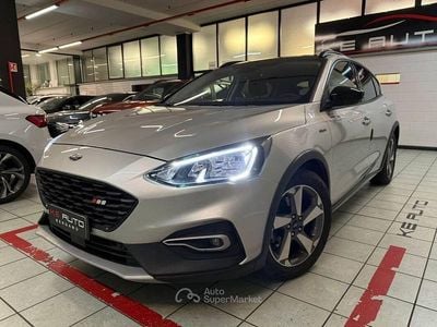 Usata Ford Focus S 125 CV (91 kW) 2020 Argento SUV