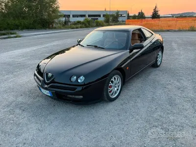 Usata Alfa Romeo GTV 218 CV (160 kW) 2001 Nero Coupé