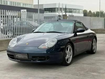 Usata Porsche 911 Carrera Cabriolet 300 CV (220 kW) 2000 Blu oceano met. Cabrio