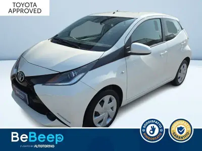 Usata Toyota Aygo Cool 69 CV (50 kW) 2017 Bianco pastello Utilitaria