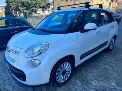 Begagnad Fiat 500L Lounge 95 HK (69 kW) 2016 Vit Minibuss