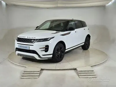 Usata Land Rover Range Rover evoque R-Dynamic 163 CV (119 kW) 2022 Fuji white SUV