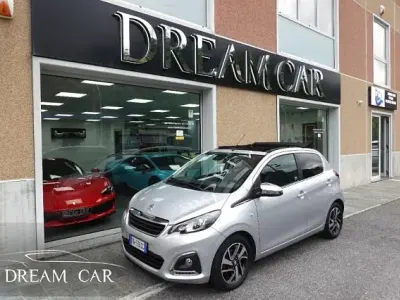 Usata Peugeot 108 Allure 72 CV (52 kW) 2019 Argento metallizzato Berlina