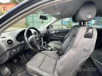 Usata Audi A3 140 CV (102 kW) 2004 Blu Utilitaria