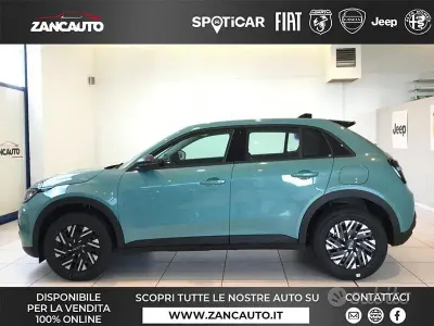 Nouvelle Fiat 600 110 ch (80 kW) 2026 Bleue SUV