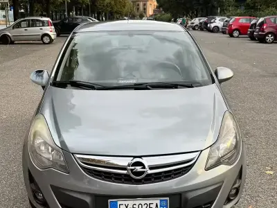 Usata Opel Corsa 86 CV (63 kW) 2015 Grigio Utilitaria