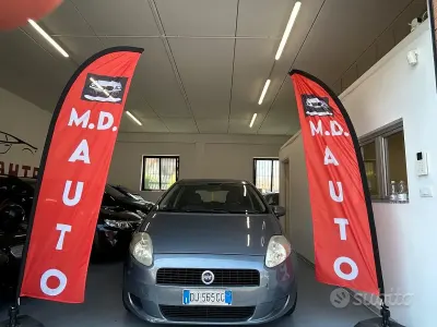 Usata Fiat Grande Punto 77 CV (56 kW) 2007 Grigio Utilitaria