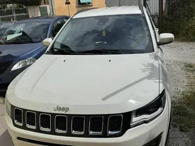 Usata Jeep Compass 120 CV (88 kW) 2019 Bianco SUV