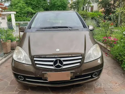 Usata Mercedes A160 102 CV (75 kW) 2010 Berlina
